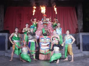 Sunway Lost World Theme Park : Hot Springs & Night Park team building